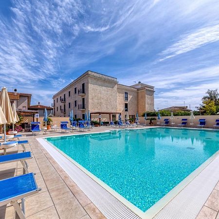 Hotel Le Torri Арбория Экстерьер фото